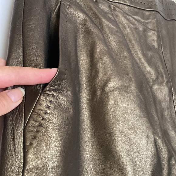 MaxMara 💯 Leather Shimmering Metallic Skirt Never Used Made in Italy 🇮🇹 - Picture 9 of 16